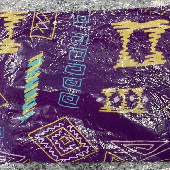 NWT LulaRoe Leggings - Picture 2 of 3